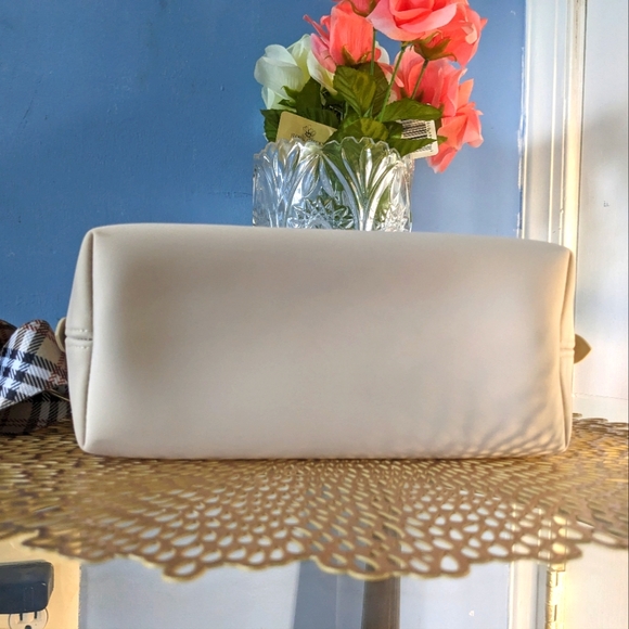 Burberry - Picture 11 of 11